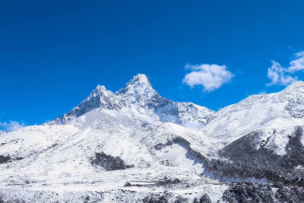 views of Everest base camp trek in january